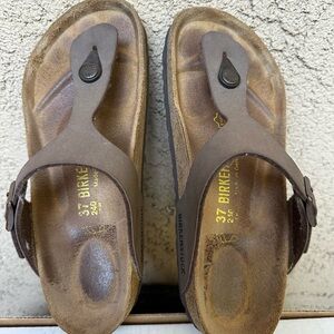 Birkenstock Classic Brown Thong Sandals